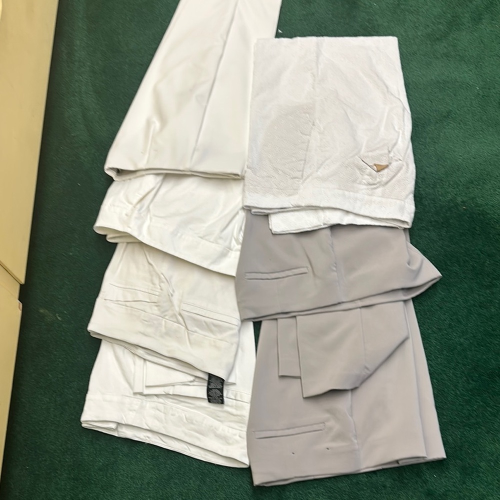 Women’s Size 6 Assorted White and Gray Trousers